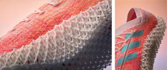 阿迪达斯创新性鞋面编织技术，2000根编织线构成网格鞋面